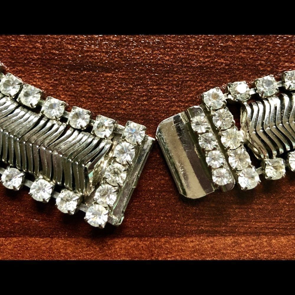 🌟Vintage Rhinestone Silver Necklace - Picture 7 of 12